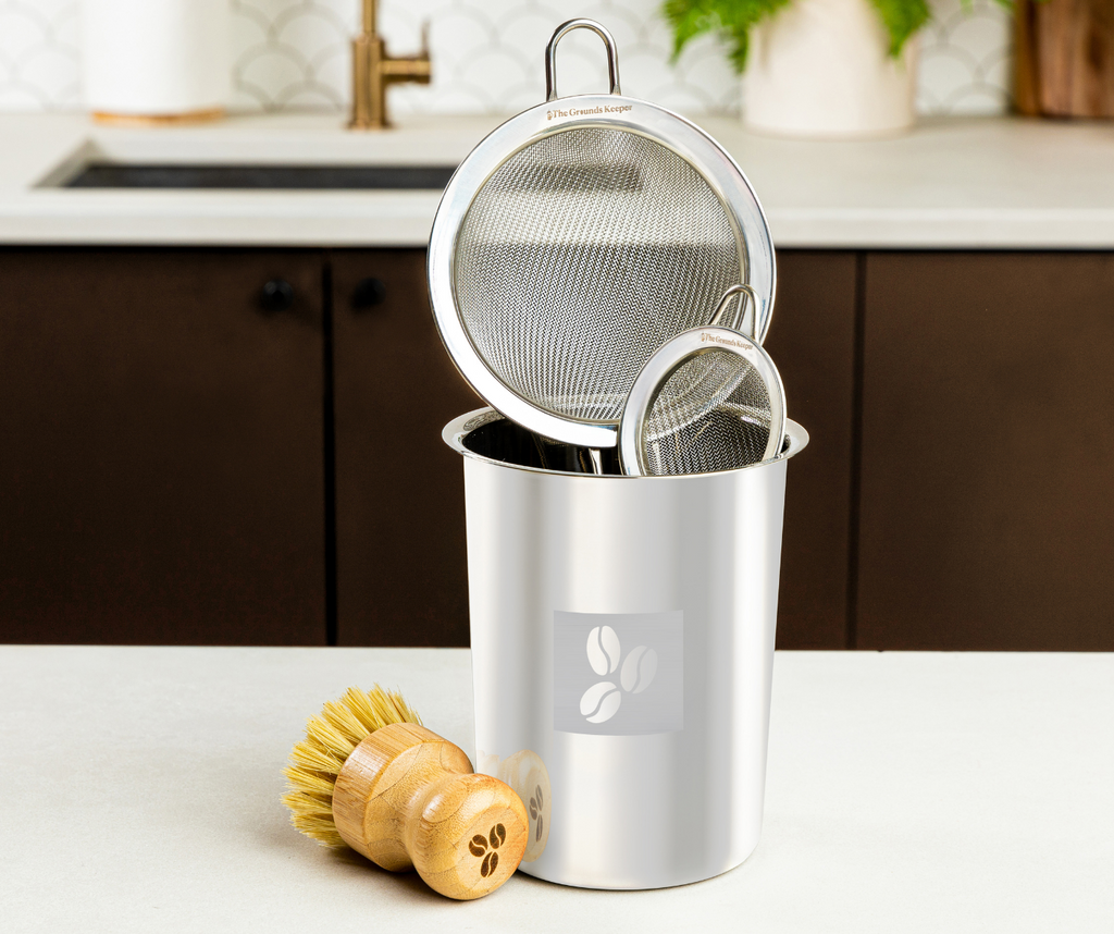 In mere seconds, you can use The Grounds Keeper to thoroughly wash and clean your French press while removing the leftover coffee grounds in a safe, efficient, and mess-free way. No more hassle, no more unnecessarily complicated clean-up, only delicious French press coffee, and a more pleasant, blissful start to your morning. 